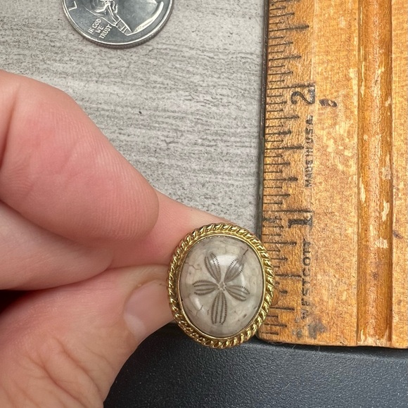 Gold and Cream Women's Jewelry Piece - Picture 7 of 7